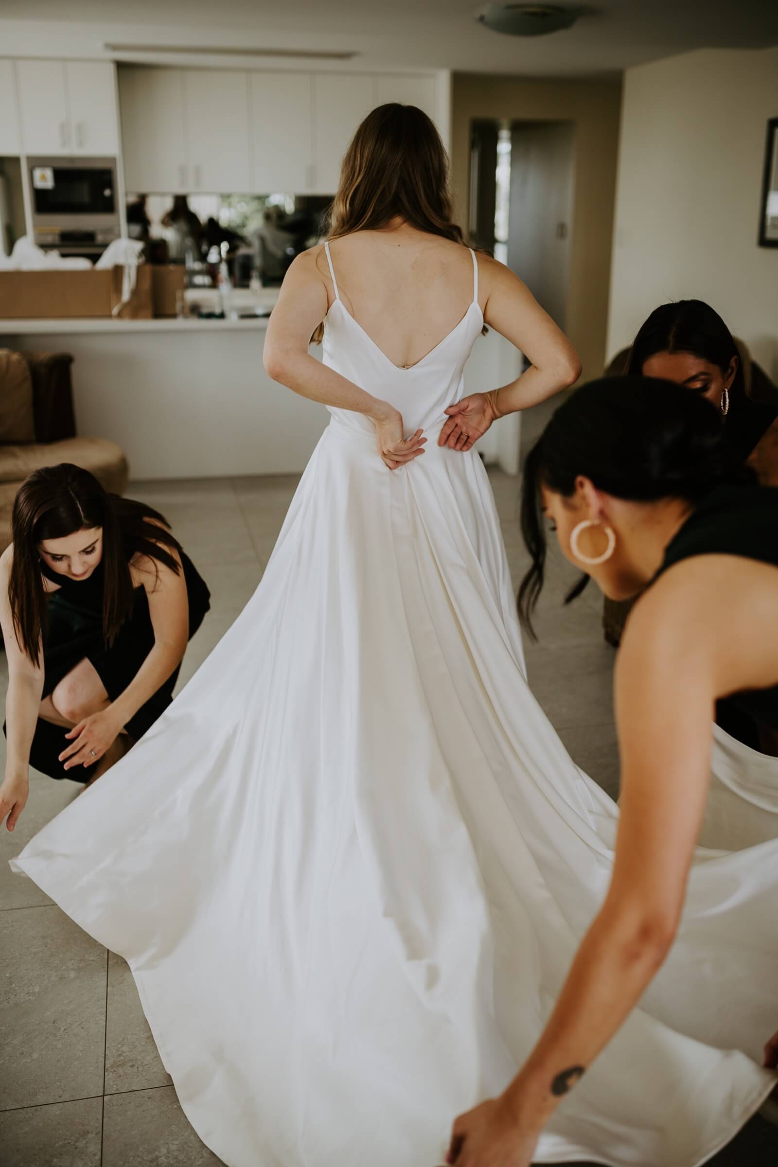 Lisa Kingsbury Bridal | Gallery - Alexandra & Nicholas